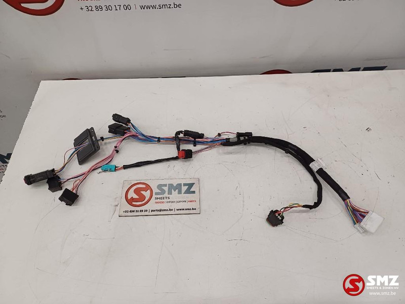 Caterpillar Wiring harness left hand console Caterpillar - Кабели/ Провода для Грузовиков: фото 1 Caterpillar Wiring harness left hand console Caterpillar - Кабели/ Провода для Грузовиков: фото 1