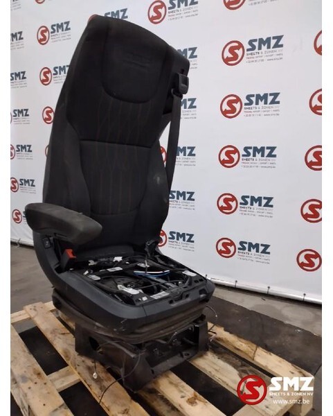 DAF Occ bestuurdersstoel DAF XF 106 Euro 6 2104652 - Кабина и интерьер для Грузовиков: фото 1