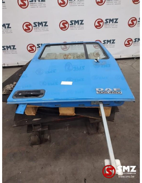 DAF Occ deur rechts DAF - Дверь и запчасти для Грузовиков: фото 1 DAF Occ deur rechts DAF - Дверь и запчасти для Грузовиков: фото 1