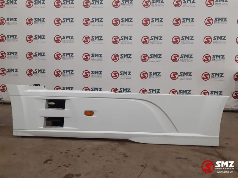 DAF Occ side skirt links DAF - Рама/ Шасси для Грузовиков: фото 1