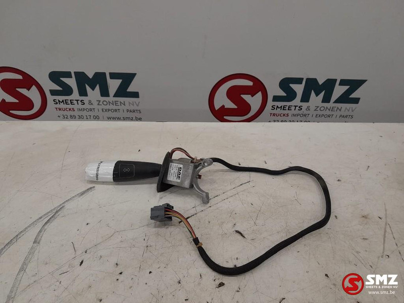 DAF Occ stuurkolomschakelaar richtingaanwijzers DAF - Электрическая система для Грузовиков: фото 1 DAF Occ stuurkolomschakelaar richtingaanwijzers DAF - Электрическая система для Грузовиков: фото 1