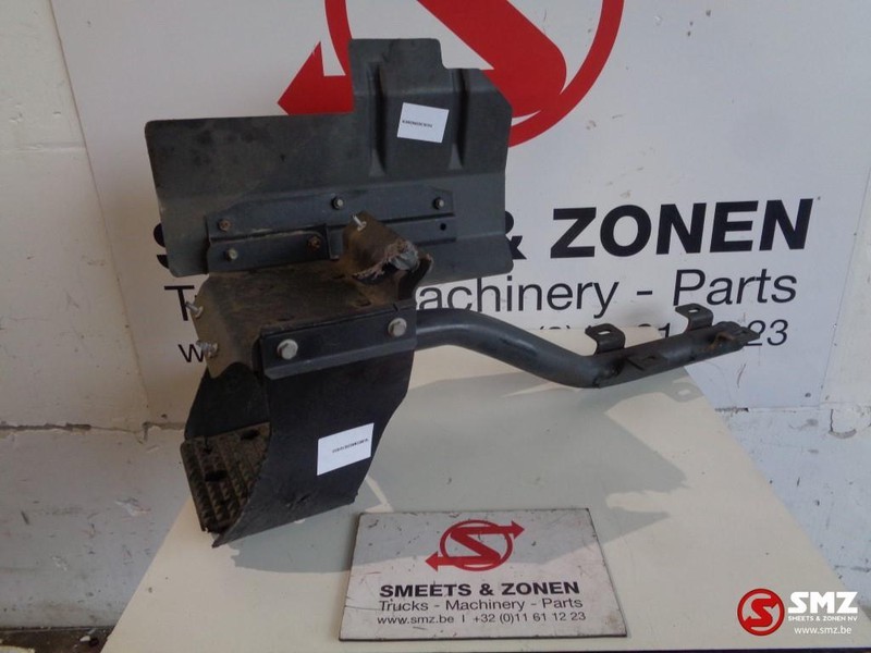 Iveco Occ opstap trede links iveco trakker - Боковая подножка для Грузовиков: фото 1