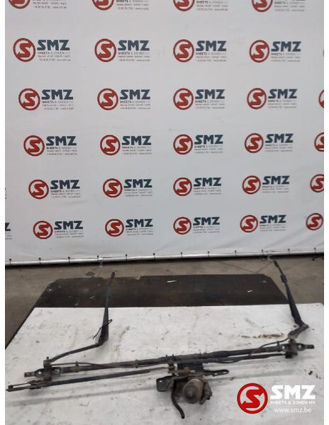 Iveco Occ ruitenwissermotor + mechanisme Iveco - Щетка стеклоочистителя для Грузовиков: фото 1 Iveco Occ ruitenwissermotor + mechanisme Iveco - Щетка стеклоочистителя для Грузовиков: фото 1