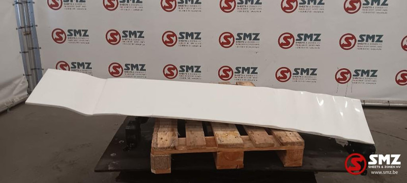 MAN Occ cabinespoiler rechts MAN - Аэродинамика/ Спойлеры для Грузовиков: фото 1 MAN Occ cabinespoiler rechts MAN - Аэродинамика/ Спойлеры для Грузовиков: фото 1