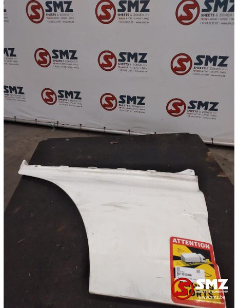 MAN Occ deurverlenging rechts MAN - Дверь и запчасти для Грузовиков: фото 1 MAN Occ deurverlenging rechts MAN - Дверь и запчасти для Грузовиков: фото 1