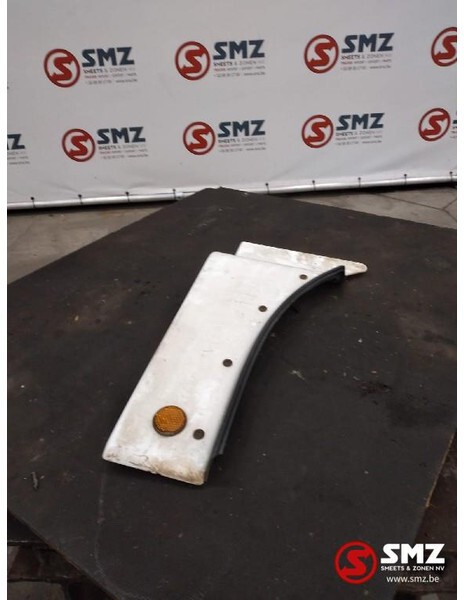 MAN Occ spatbord vooraan rechts MAN TGX 81664100306 81 - Кузов и экстерьер для Грузовиков: фото 1