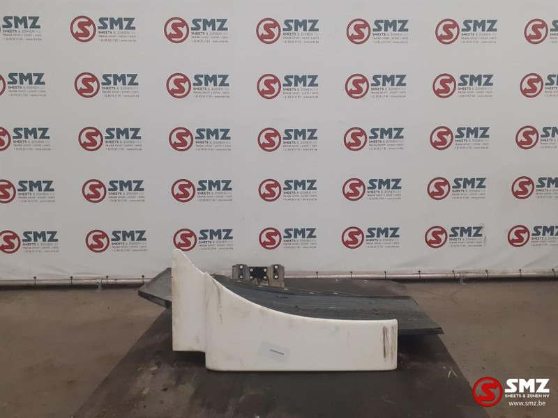 MAN Occ spatbord vooraan rechts + spatbordhouder MAN - Кузов и экстерьер для Грузовиков: фото 1