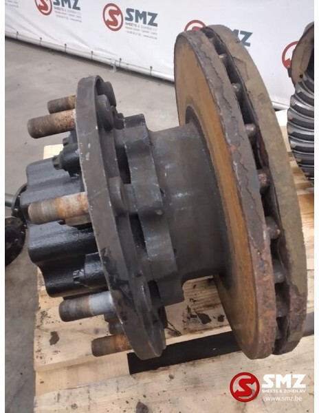 MAN Occ wielnaaf + remschijf achter L/R MAN - Приводный вал для Грузовиков: фото 1