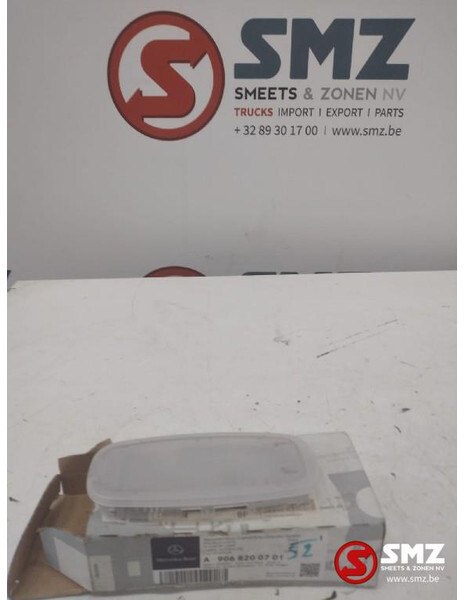 Mercedes-Benz Binnenverlichting mercedes sprinter 906 a906820070 - Свет/ Освещение для Грузовиков: фото 1 Mercedes-Benz Binnenverlichting mercedes sprinter 906 a906820070 - Свет/ Освещение для Грузовиков: фото 1