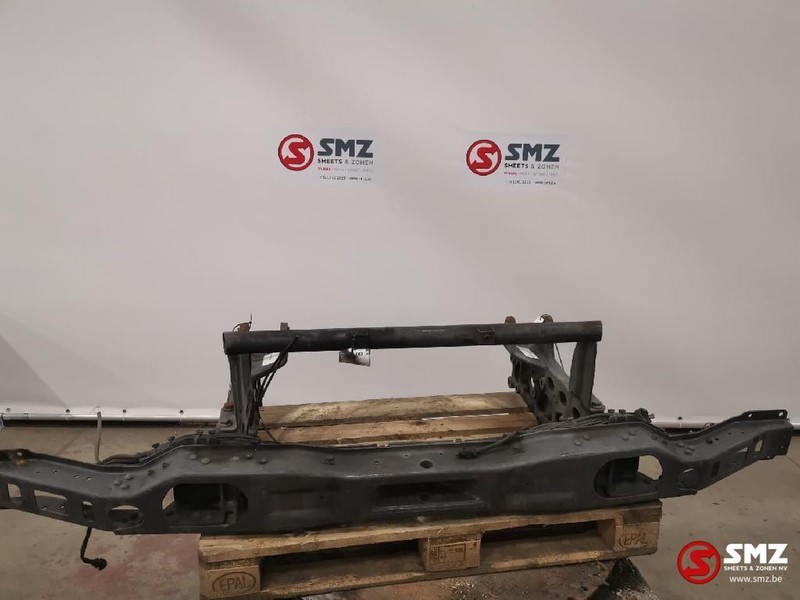 Mercedes-Benz Occ Bumperbalk vooraan met steunen Atego 1828 - Бампер для Грузовиков: фото 1