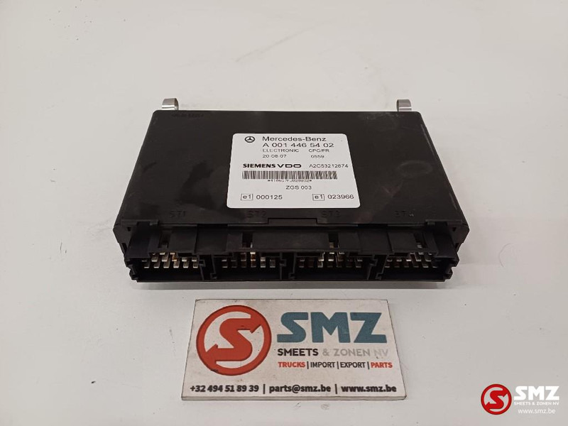 Mercedes-Benz Occ ECU CPC/FR regeleenheid Mercedes - Блок управления для Грузовиков: фото 1 Mercedes-Benz Occ ECU CPC/FR regeleenheid Mercedes - Блок управления для Грузовиков: фото 1