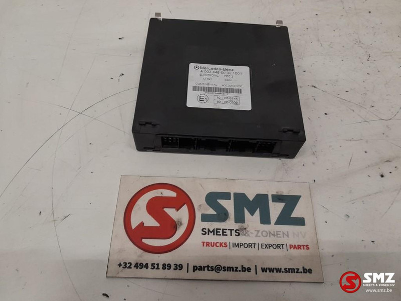 Mercedes-Benz Occ ECU CPC3 regeleenheid Mercedes - Блок управления для Грузовиков: фото 1 Mercedes-Benz Occ ECU CPC3 regeleenheid Mercedes - Блок управления для Грузовиков: фото 1