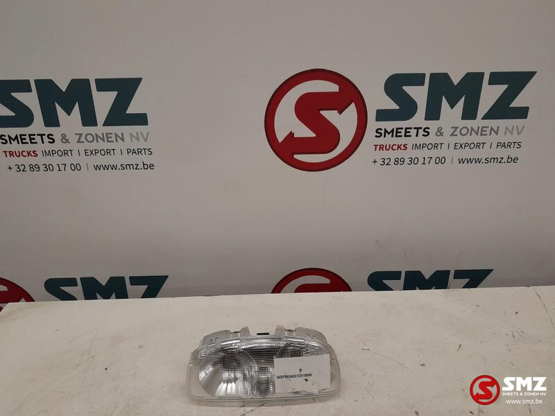 Mercedes-Benz Occ binnenverlichting dak rechts Mercedes - Свет/ Освещение для Грузовиков: фото 1 Mercedes-Benz Occ binnenverlichting dak rechts Mercedes - Свет/ Освещение для Грузовиков: фото 1