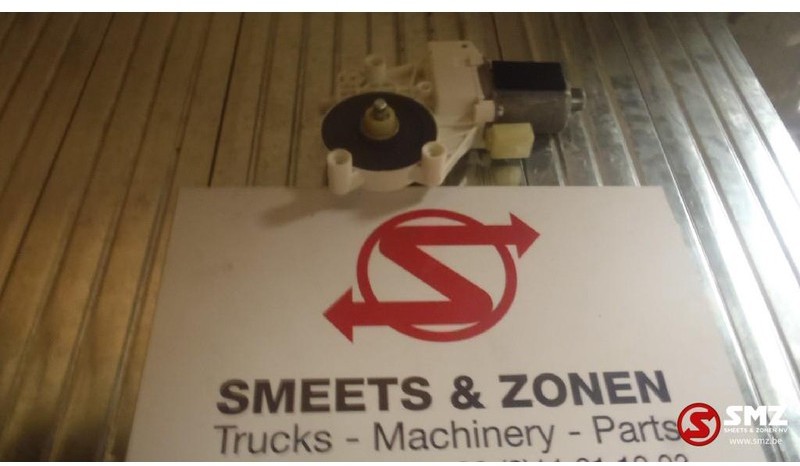 Mercedes-Benz Occ eletromotor ruitbediening sprinter - Стеклоподъёмник для Фургонов: фото 1 Mercedes-Benz Occ eletromotor ruitbediening sprinter - Стеклоподъёмник для Фургонов: фото 1