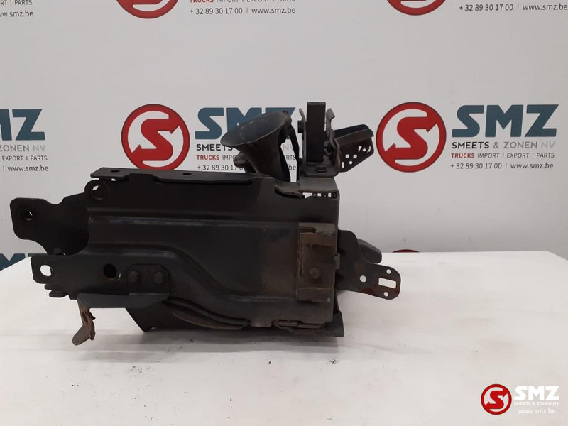 Mercedes-Benz Occ onderste tredebeugel links Mercedes - Рама/ Шасси для Грузовиков: фото 1