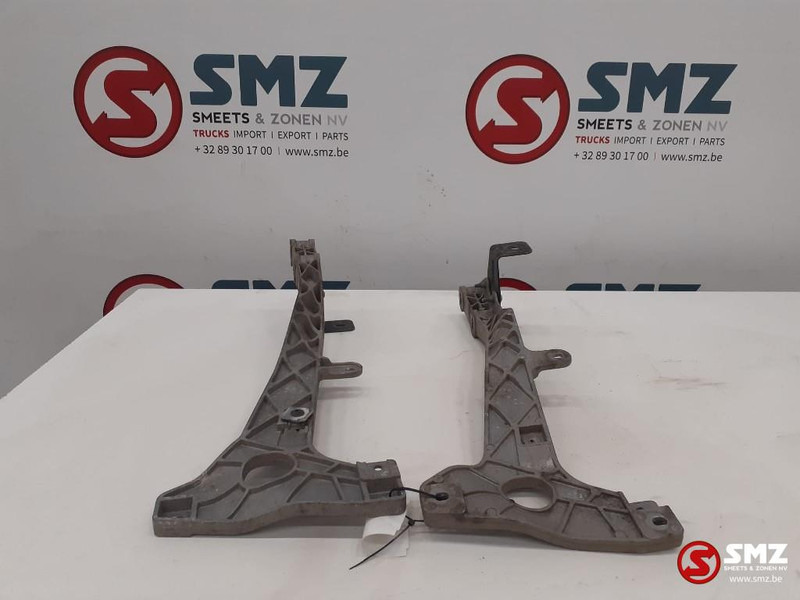 Mercedes-Benz Occ set koplampvoeten L/R Mercedes - Свет/ Освещение для Грузовиков: фото 1