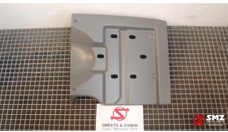 Mercedes-Benz Occ spatbord vooraan axor - Крыло для Грузовиков: фото 1