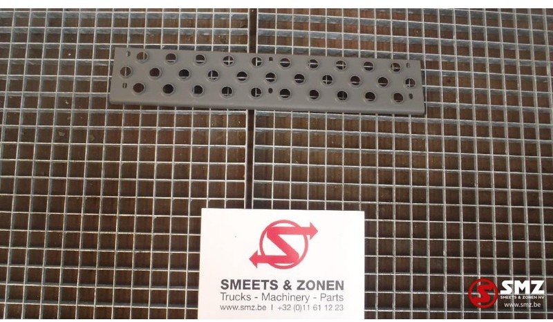 Mercedes-Benz Occ trede vooraan actros mp2/3 - Боковая подножка для Грузовиков: фото 1