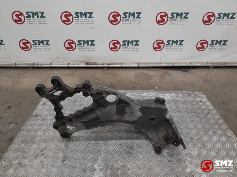 Mercedes-Benz Occ veerbeugel rechts Mercedes - Рама/ Шасси для Грузовиков: фото 1