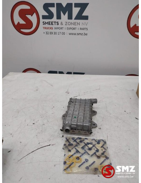 Mercedes-Benz Oliekoeler mercedes sprinter w901-904 w638 w202 w2 - Двигатель и запчасти для Грузовиков: фото 1