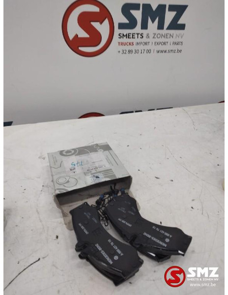 Mercedes-Benz Set remblokken mercedes sprinter w901-w905 a008420 - Дисковые колодки для Грузовиков: фото 1