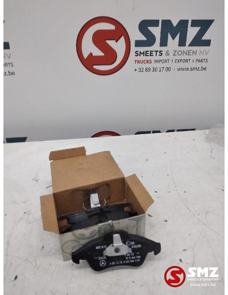 Mercedes-Benz Set remblokken mercedes sprinter w909 a0084204220 - Дисковые колодки для Грузовиков: фото 1