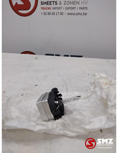 Mercedes-Benz Xenonlamp + houder Mercedes A0018265482 N000000004 - Передняя фара для Грузовиков: фото 1