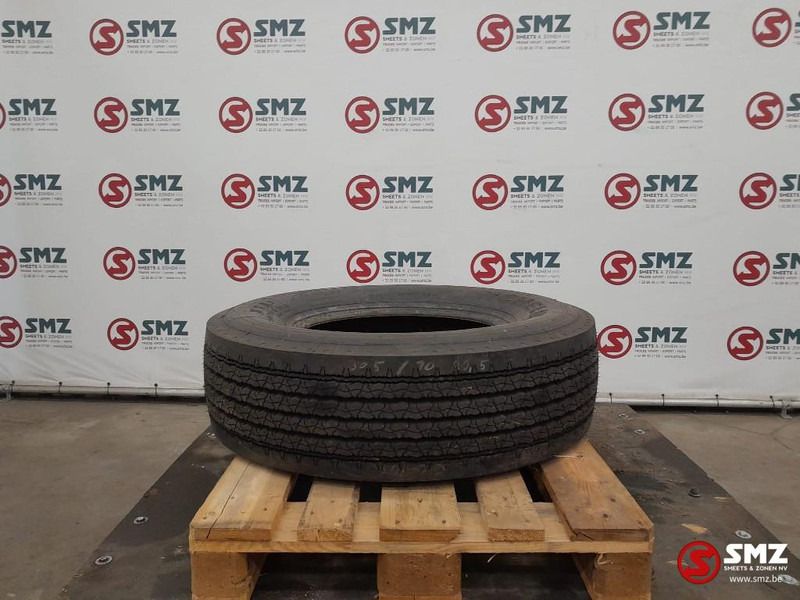 Michelin Occ vrachtwagenband Michelin 305/70R22.5 - Шина для Грузовиков: фото 1 Michelin Occ vrachtwagenband Michelin 305/70R22.5 - Шина для Грузовиков: фото 1