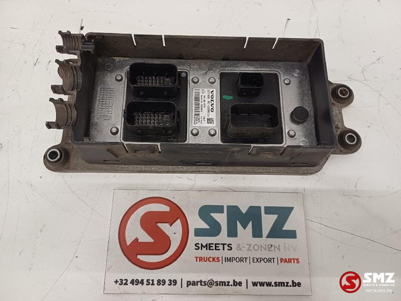Renault Occ ECU CCIOM2 regeleenheid Renault - Блок управления для Грузовиков: фото 1 Renault Occ ECU CCIOM2 regeleenheid Renault - Блок управления для Грузовиков: фото 1