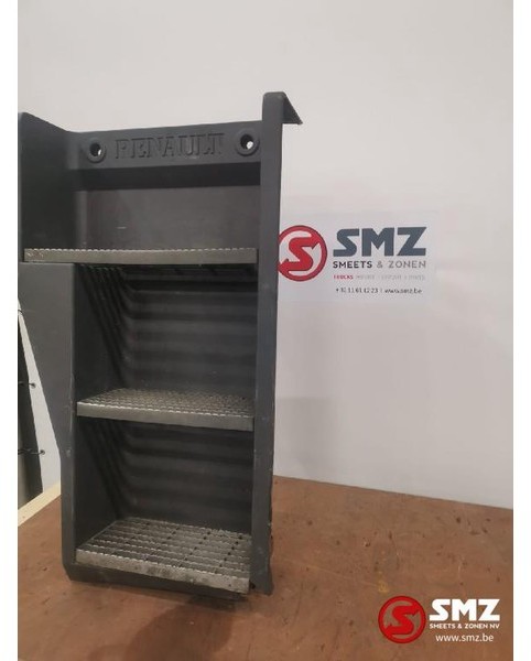 Renault Occ Opstapbak rechts Renault Magnum - Боковая подножка для Грузовиков: фото 1