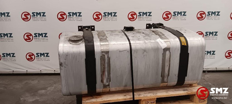 Renault Occ brandstoftank 415L + steunen Renault - Топливный бак для Грузовиков: фото 1