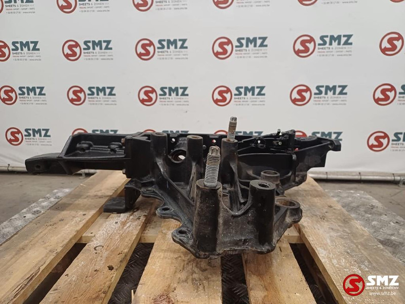 Renault Occ chassissteun links Renault - Рама/ Шасси для Грузовиков: фото 1