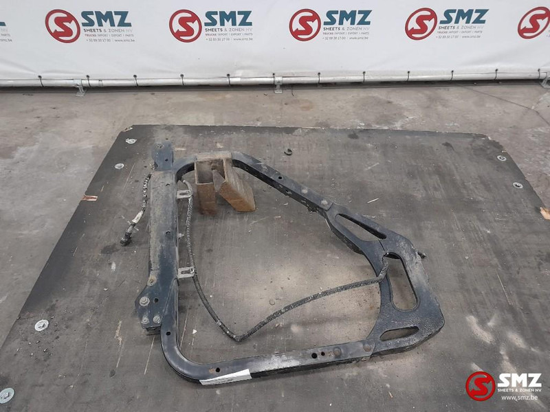 Renault Occ spatbordbevestiging + steun Renault - Рама/ Шасси для Грузовиков: фото 1 Renault Occ spatbordbevestiging + steun Renault - Рама/ Шасси для Грузовиков: фото 1