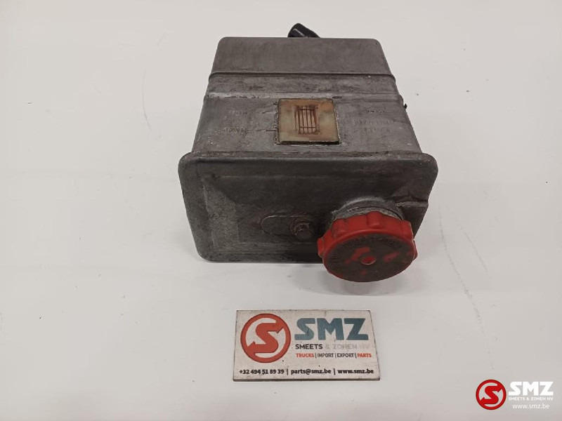 Renault Occ stuurbekrachtingingsoliereservoir Renault - Рулевое управление для Грузовиков: фото 1