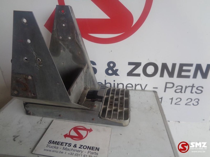 Renault Occ uitschuifbare trede - Боковая подножка для Грузовиков: фото 1