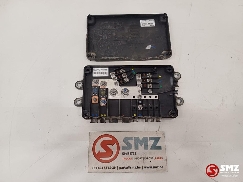 Renault Occ zekeringskast Renault - Электрическая система для Грузовиков: фото 1 Renault Occ zekeringskast Renault - Электрическая система для Грузовиков: фото 1