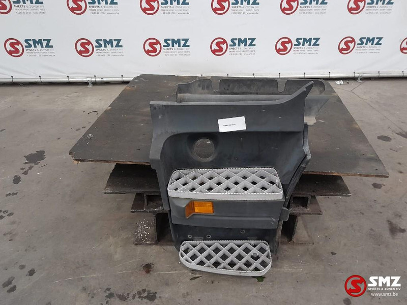 Scania Occ opstapbak links Scania - Кабина и интерьер для Грузовиков: фото 1 Scania Occ opstapbak links Scania - Кабина и интерьер для Грузовиков: фото 1