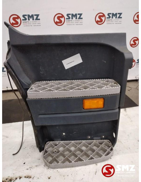 Scania Occ opstapbak rechts Scania - Кабина и интерьер для Грузовиков: фото 1 Scania Occ opstapbak rechts Scania - Кабина и интерьер для Грузовиков: фото 1