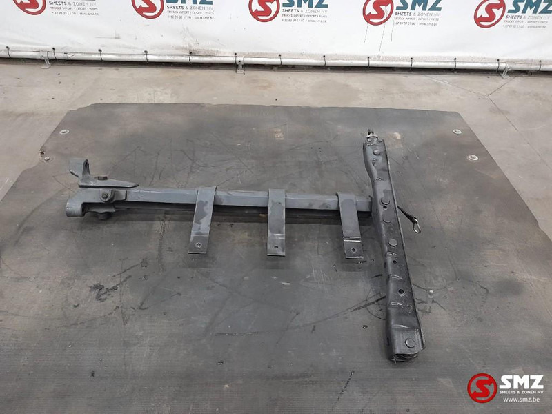 Scania Occ side skirt houder + spatbordhouder Scania - Рама/ Шасси для Грузовиков: фото 1 Scania Occ side skirt houder + spatbordhouder Scania - Рама/ Шасси для Грузовиков: фото 1