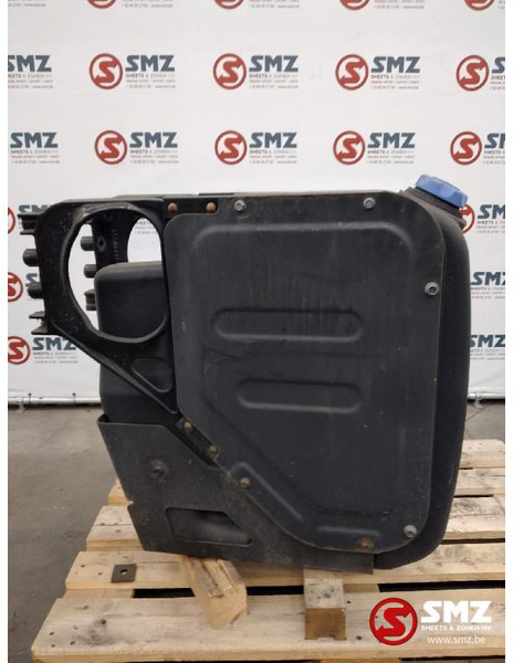 Volvo Occ AdBluetank + sensor Volvo - Топливная система для Грузовиков: фото 1