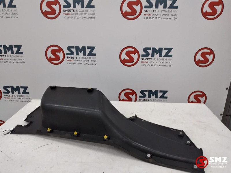 Volvo Occ bovenste opstaptrede cabine rechts Volvo FH 4 - Кабина и интерьер для Грузовиков: фото 1