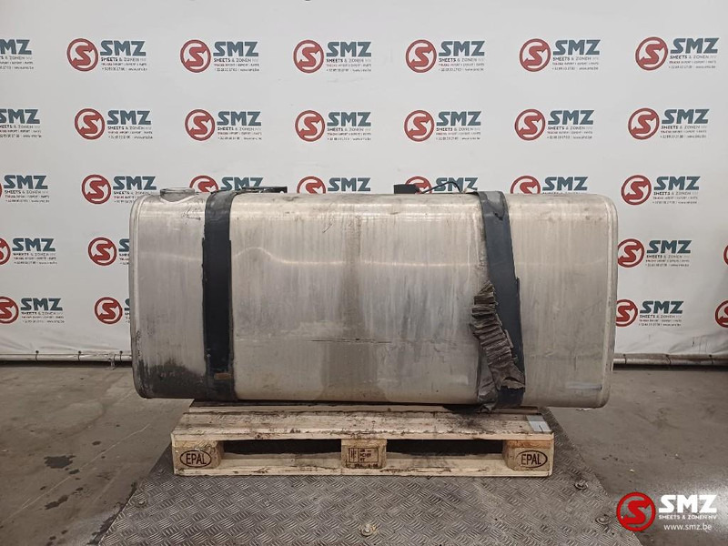 Volvo Occ brandstoftank met steunen 610L Volvo - Топливный бак для Грузовиков: фото 1