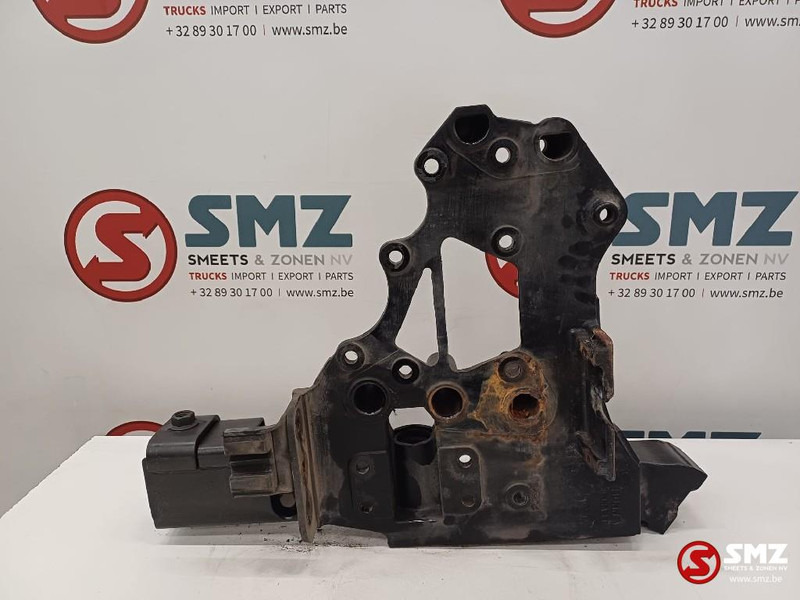 Volvo Occ bumperbeugel vooraan links Volvo - Рама/ Шасси для Грузовиков: фото 1 Volvo Occ bumperbeugel vooraan links Volvo - Рама/ Шасси для Грузовиков: фото 1