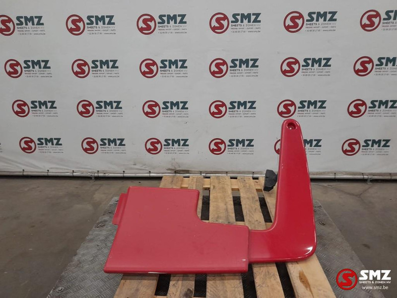 Volvo Occ cabinespoiler linksboven Volvo - Аэродинамика/ Спойлеры для Грузовиков: фото 1 Volvo Occ cabinespoiler linksboven Volvo - Аэродинамика/ Спойлеры для Грузовиков: фото 1