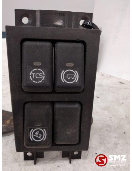 Volvo Occ dashbordpaneel Volvo - Кабина и интерьер для Грузовиков: фото 1 Volvo Occ dashbordpaneel Volvo - Кабина и интерьер для Грузовиков: фото 1