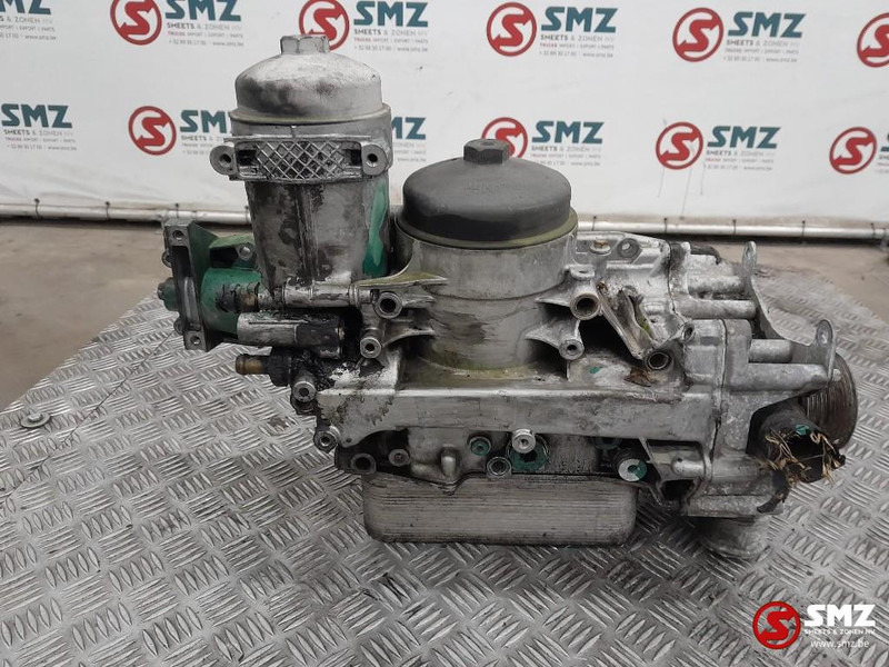 Масляный фильтр для Грузовиков Volvo Occ oliefilterhuis met waterpomp D7E Volvo: фото 1