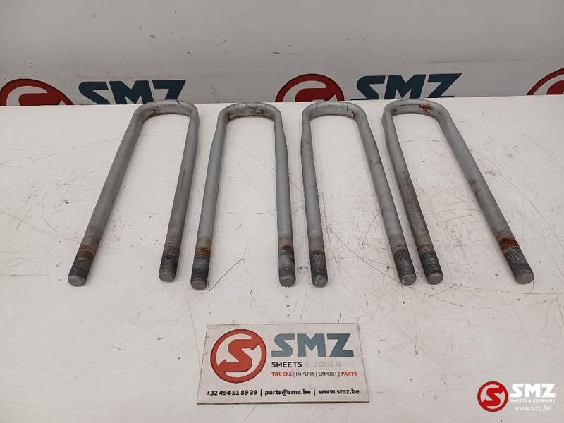 Volvo Occ set van 4 U-bouten aandrijfas Volvo - Рама/ Шасси для Грузовиков: фото 1