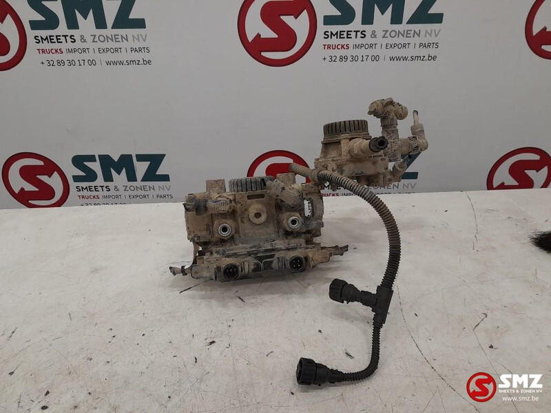 Iveco Occ EBS achterasmodulator Iveco - Запчасти для Грузовиков: фото 1 Iveco Occ EBS achterasmodulator Iveco - Запчасти для Грузовиков: фото 1
