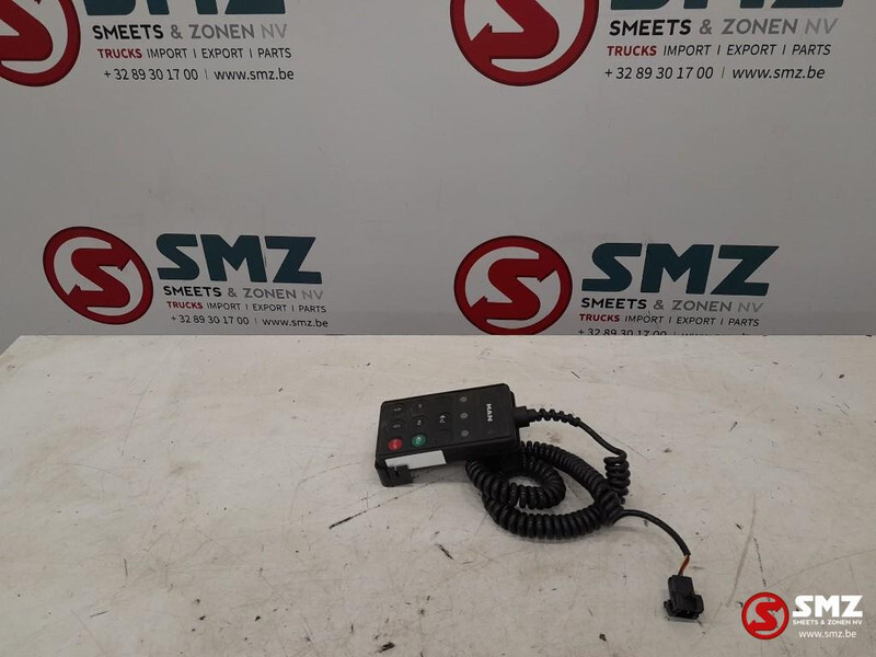 MAN Occ bediening luchtsysteem MAN - Запчасти для Грузовиков: фото 1 MAN Occ bediening luchtsysteem MAN - Запчасти для Грузовиков: фото 1