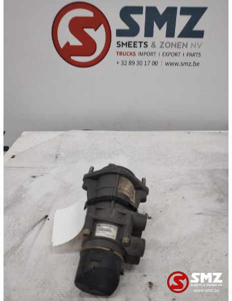 MAN Occ voetremventiel MAN TGX 81521306298 K039569 - Запчасти для Грузовиков: фото 1 MAN Occ voetremventiel MAN TGX 81521306298 K039569 - Запчасти для Грузовиков: фото 1